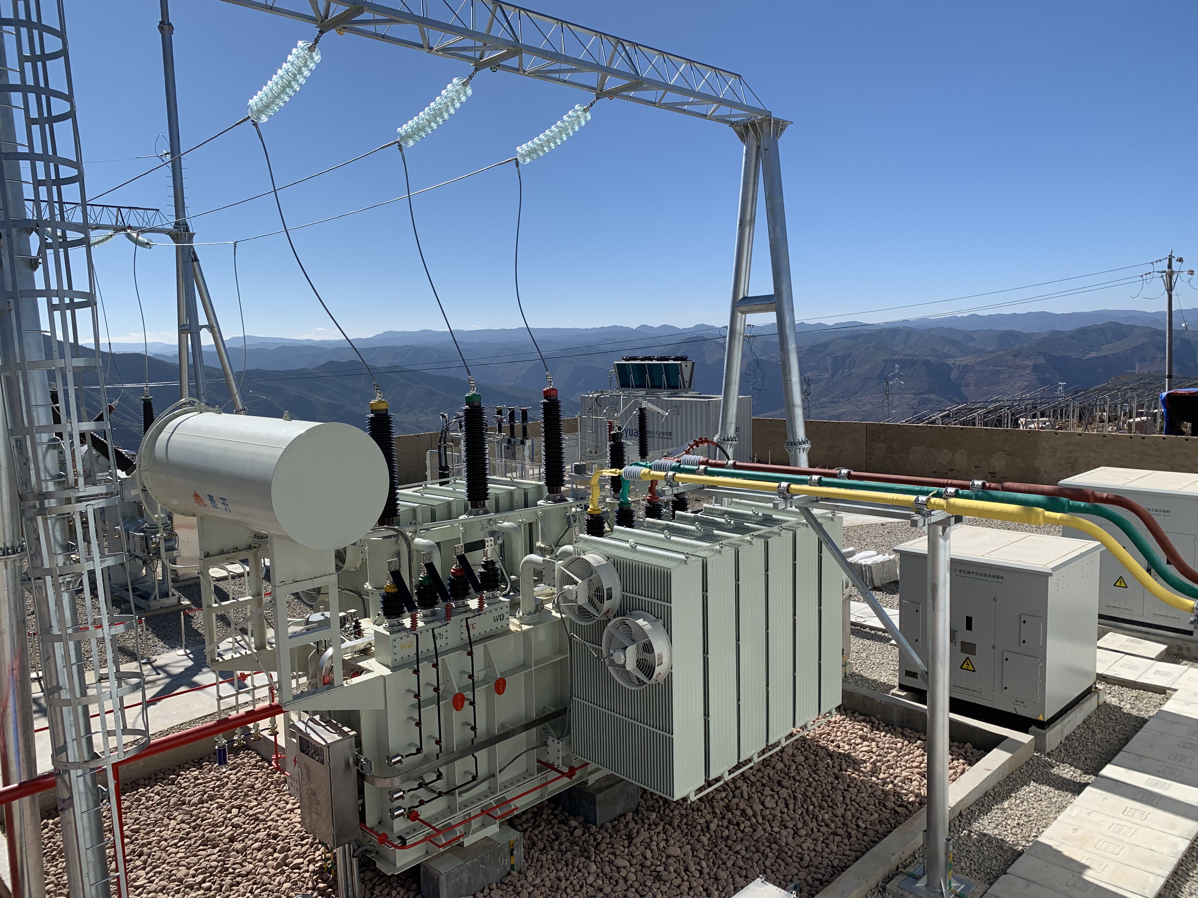 2021年12月14日，武定田心光伏項(xiàng)目投運(yùn) “8+3”首個(gè)投產(chǎn)項(xiàng)目